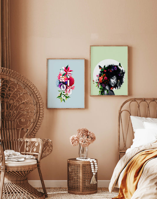 Composition murale d’affiches de la boutique chez Didine. Décorer votre intérieur avec des affiches créatives. Une décoration africaine